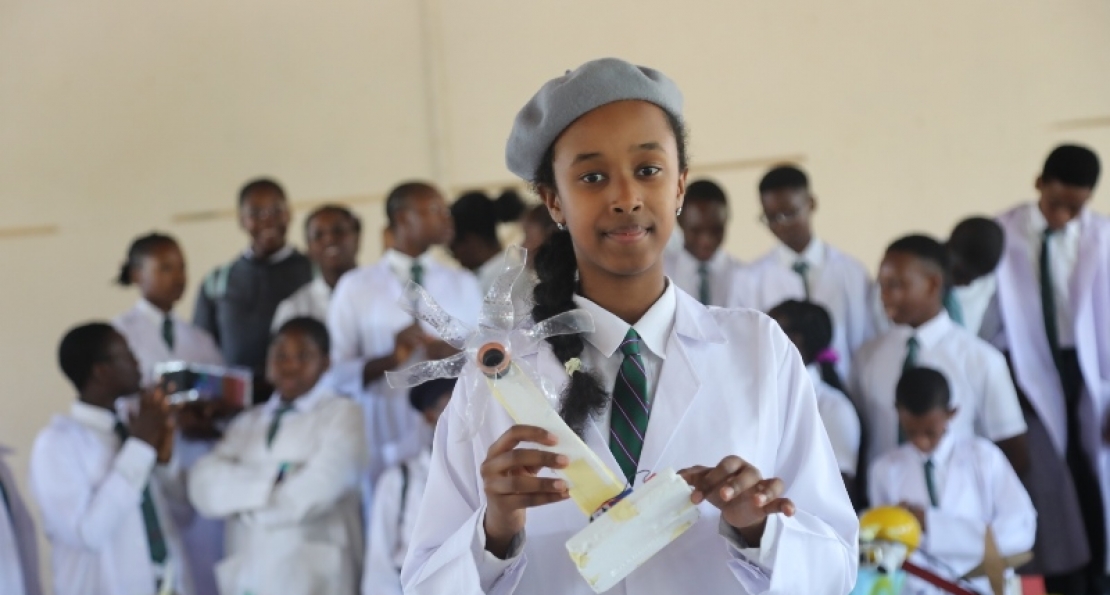 AUN Charter School Showcases Science Projects