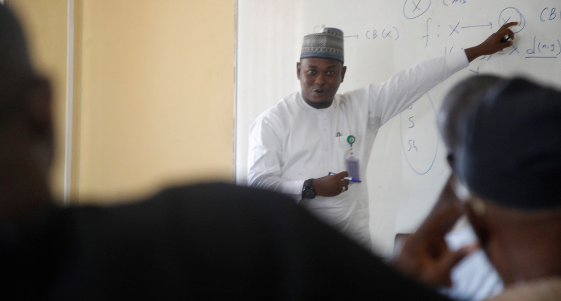 AUN Asst. Prof. Sirajo Yahaya and others Proved Some Novel Fixed Point Theorem using a new Contraction Mapping