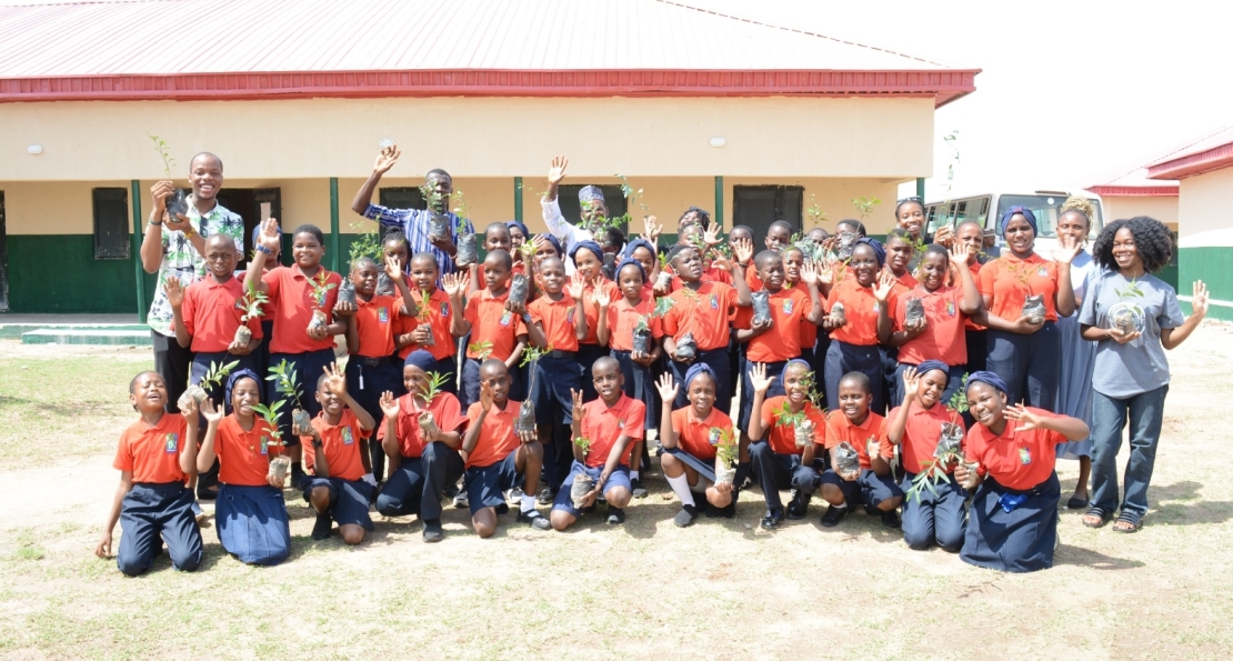 Grade 5 Pupils and AUN Honor Society Join Hands for Greener Future