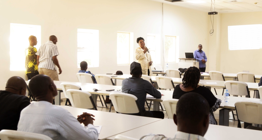 AUN Faculty Explore Cutting-Edge Teaching Strategies at TLC Book Review