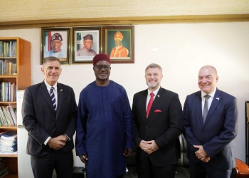 AUN President Makes Holy Week Pilgrimage to 1916 Church, Invites Archbishop to Bless Graduating Class